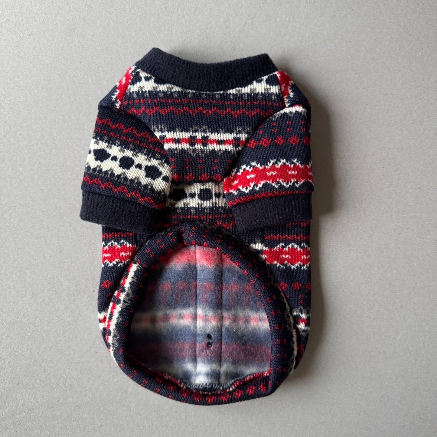 Pull-over avec boutons dorés